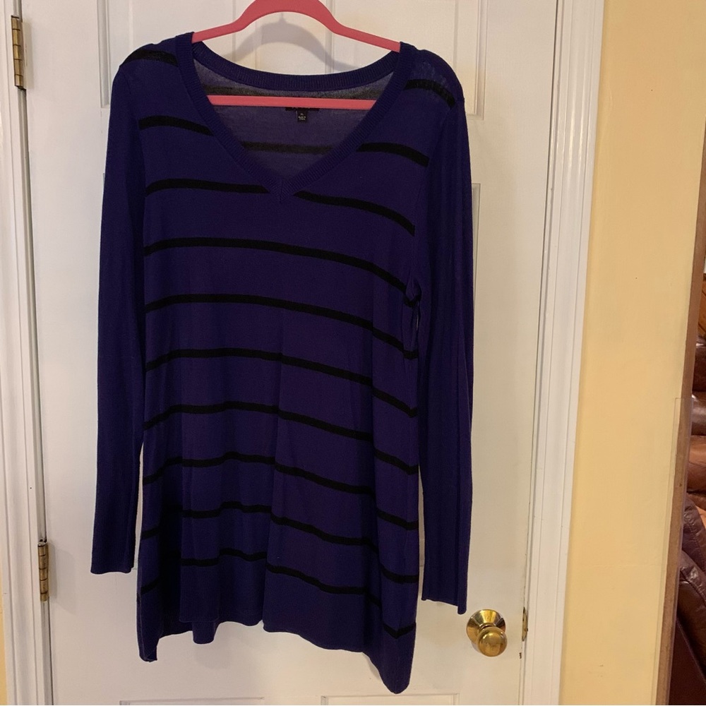 Dark purple with black stripes light weigh knit v-neck sweater by Apt 9.